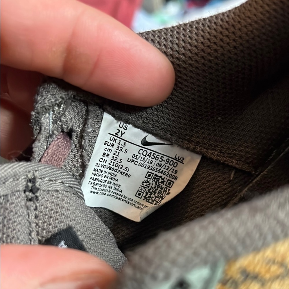Nike Travis Scott Air Force 1, size 2Y - Picture 10 of 10